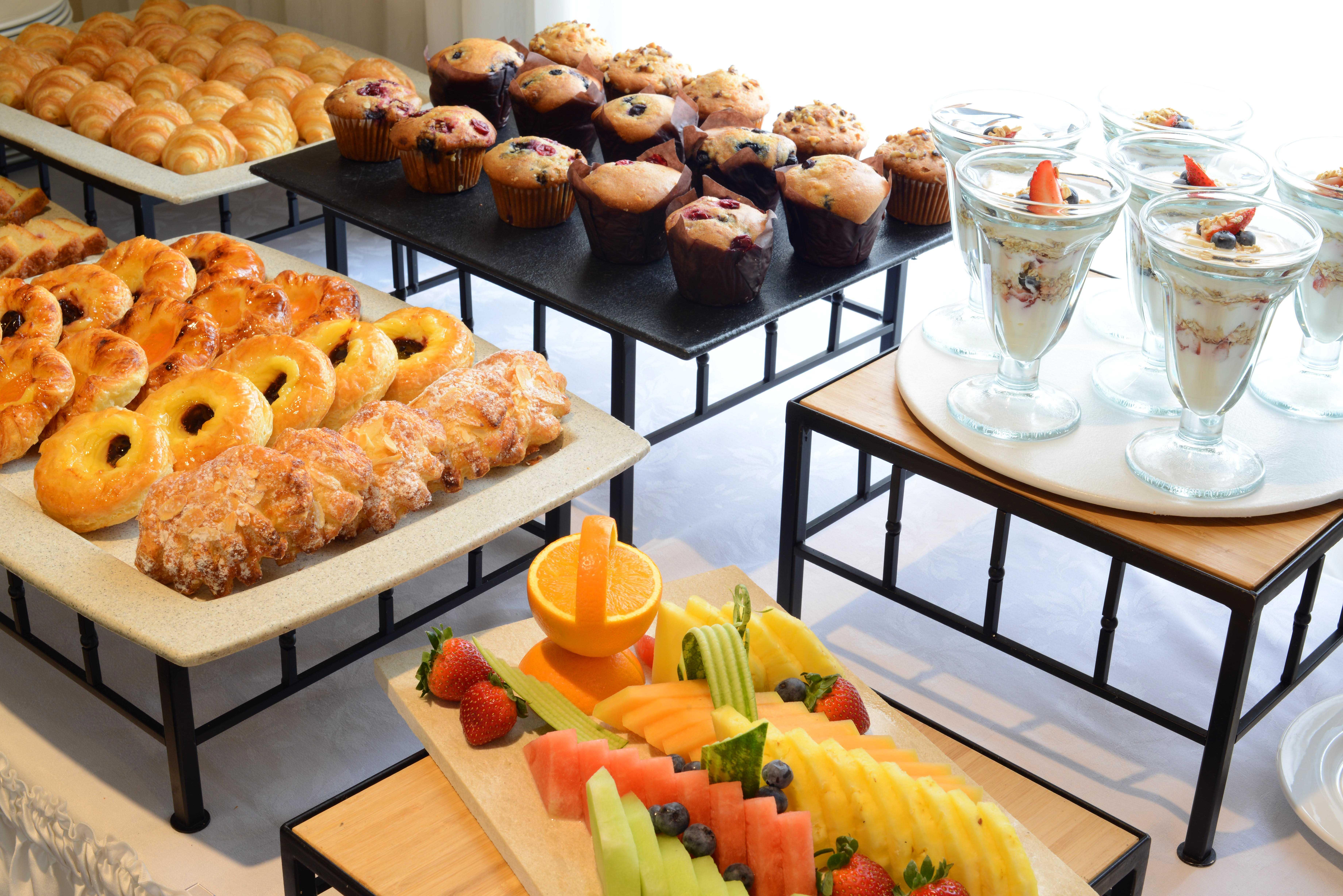 คราวน์ พลาซา โตรอนโต แอร์พอร์ต Hotel ภายนอก รูปภาพ